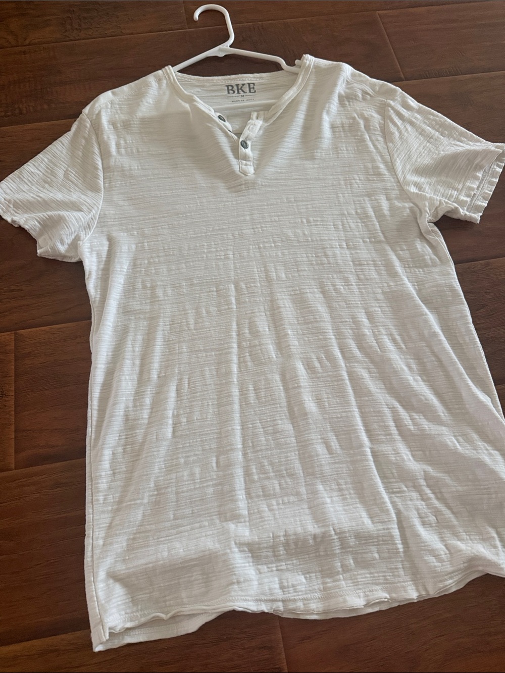 BKE Men’s White Short-Sleeve Textured